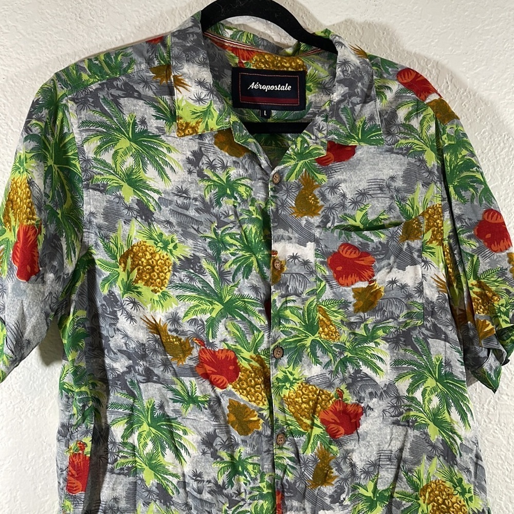Aeropostale Shirt Pineapple Hibiscus Hawaiian Mens Short Sleeve Size Large - Picture 2 of 8